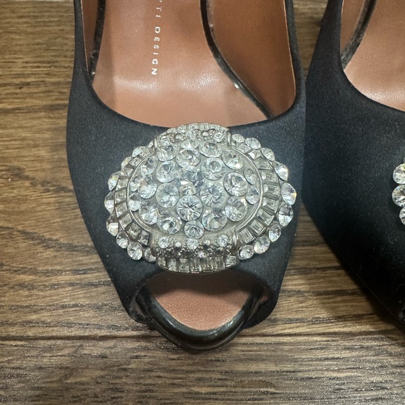 Giuseppe Zanotti Black Satin Embellished Peep-Toe Heels - Picture 2 of 11